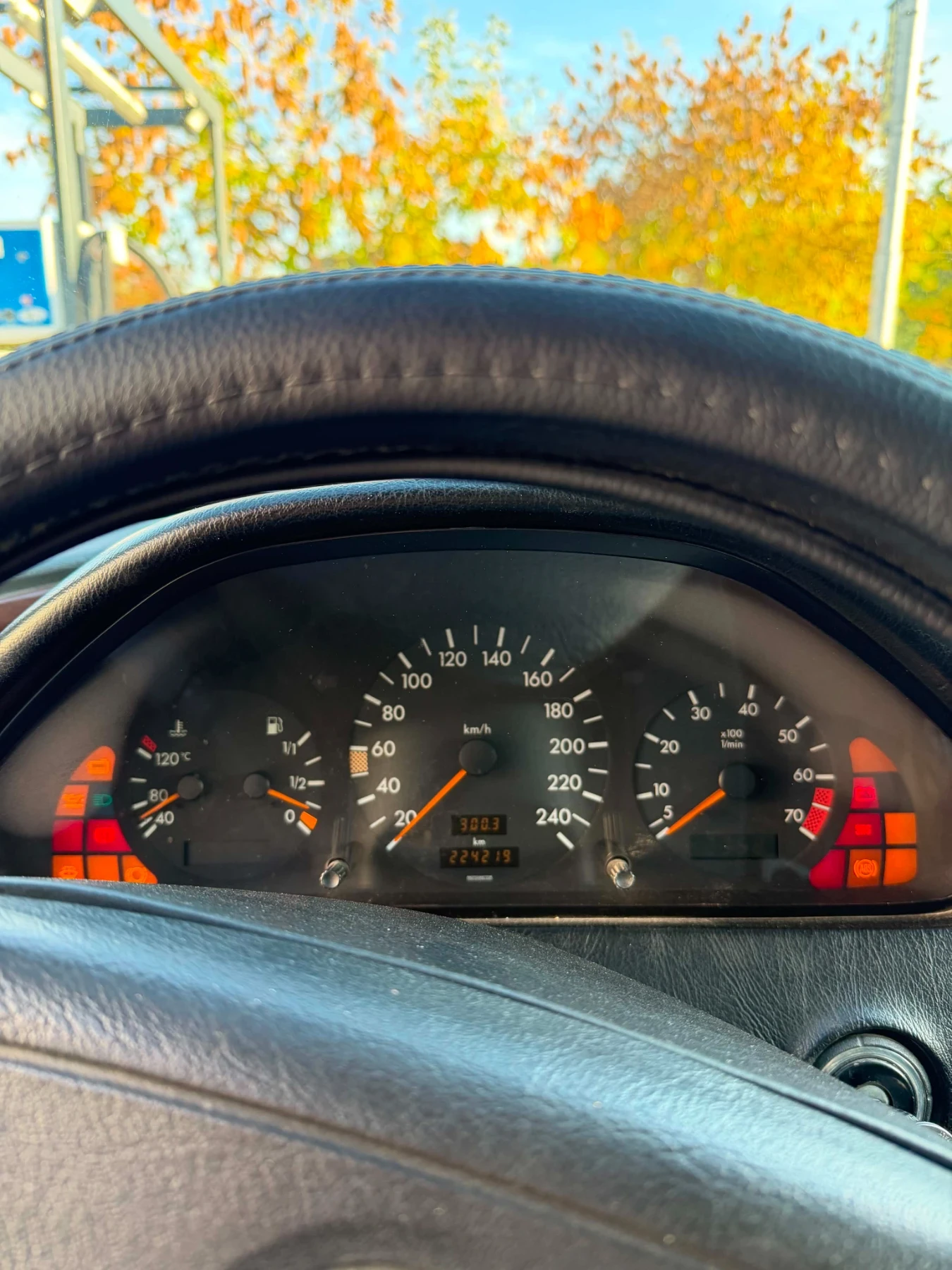 Mercedes-Benz C 200, снимка 10 - Автомобили и джипове - 56583480