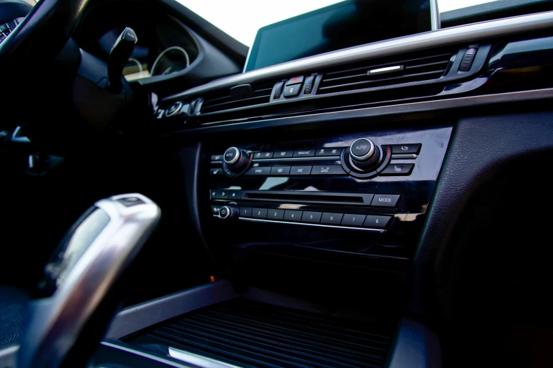 BMW X5 3.0D Панорама Matrix 6+ 1 Head Up, снимка 17 - Автомобили и джипове - 52980240