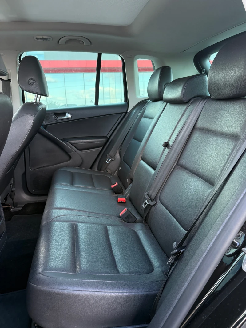 VW Tiguan, снимка 11 - Автомобили и джипове - 52244467