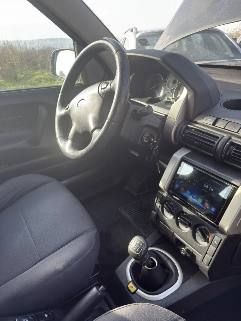 Land Rover Freelander TD4, снимка 7 - Автомобили и джипове - 52266215