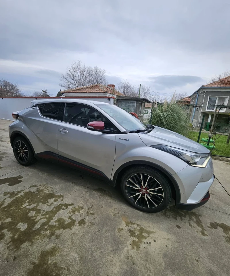Toyota C-HR 1.8 Hybrid e-CVT, снимка 2 - Автомобили и джипове - 53066826