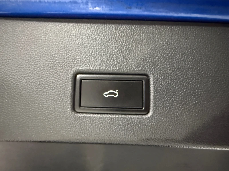 VW T-Roc R line, снимка 17 - Автомобили и джипове - 53138333