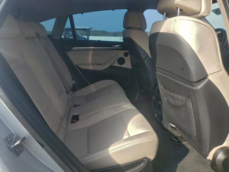 BMW X6 4.4l xDrive50I, снимка 11 - Автомобили и джипове - 53169800