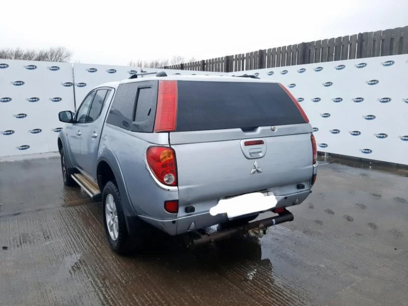 Mitsubishi L200 ANIMA, снимка 4 - Автомобили и джипове - 53289208