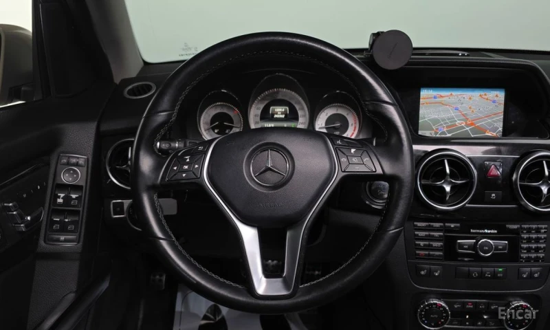 Mercedes-Benz GLK, снимка 13 - Автомобили и джипове - 53343609