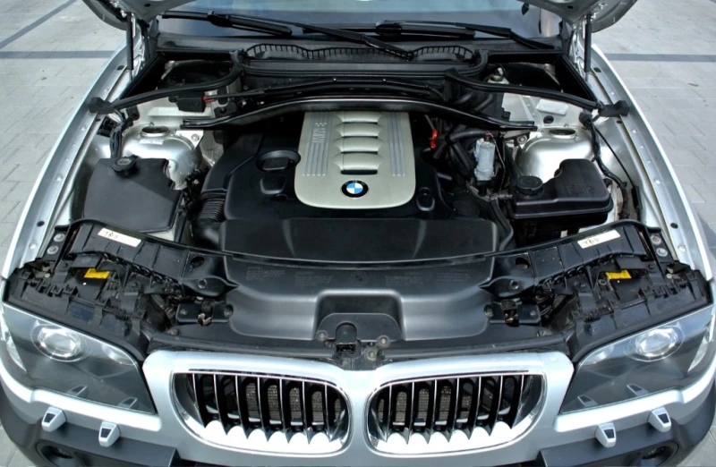 BMW X3 3.0D Автомат/xDrive/Панорама/Спорт Пакет, снимка 17 - Автомобили и джипове - 53537305