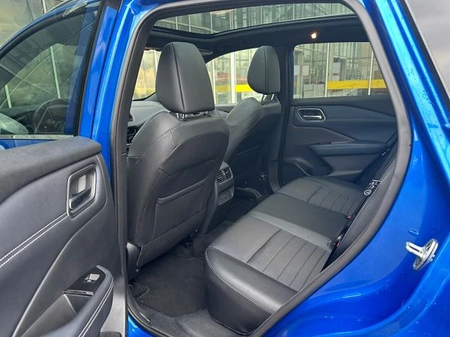 Nissan Qashqai Pano* 360* Head-up* Led, снимка 10 - Автомобили и джипове - 53071845