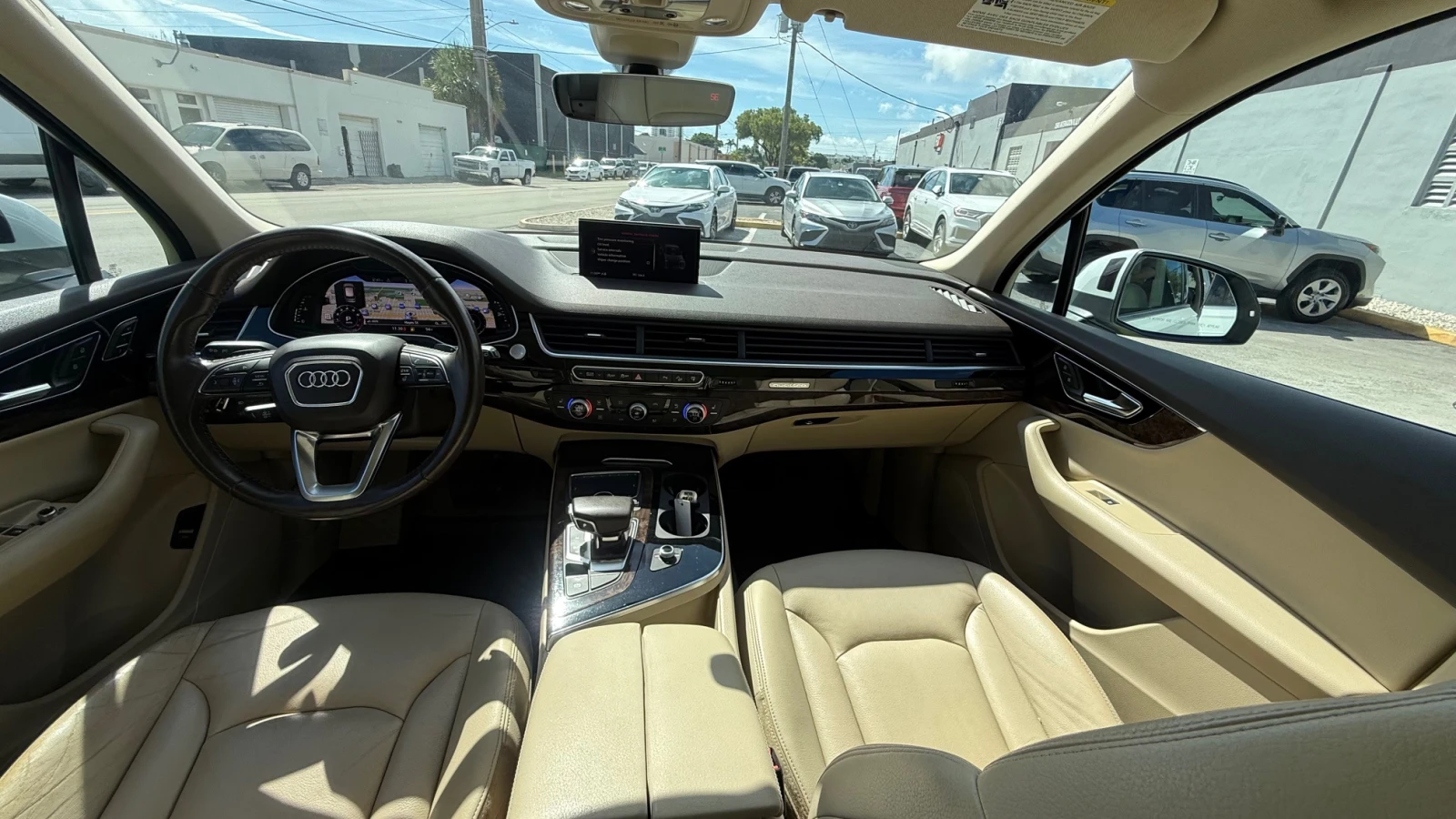 Audi Q7 ПАНО* MATRIX* DIGITAL* KEYLESS* М.ТОЧКА* 7МЕСТА - изображение 5