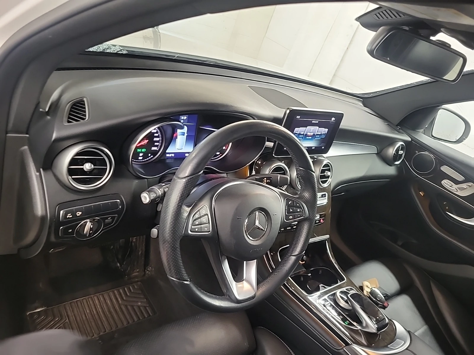 Mercedes-Benz GLC 300 KEYLESS/360 KAMEPA/LANE ASSIST/NAVI/PANO | Mobile.bg   12