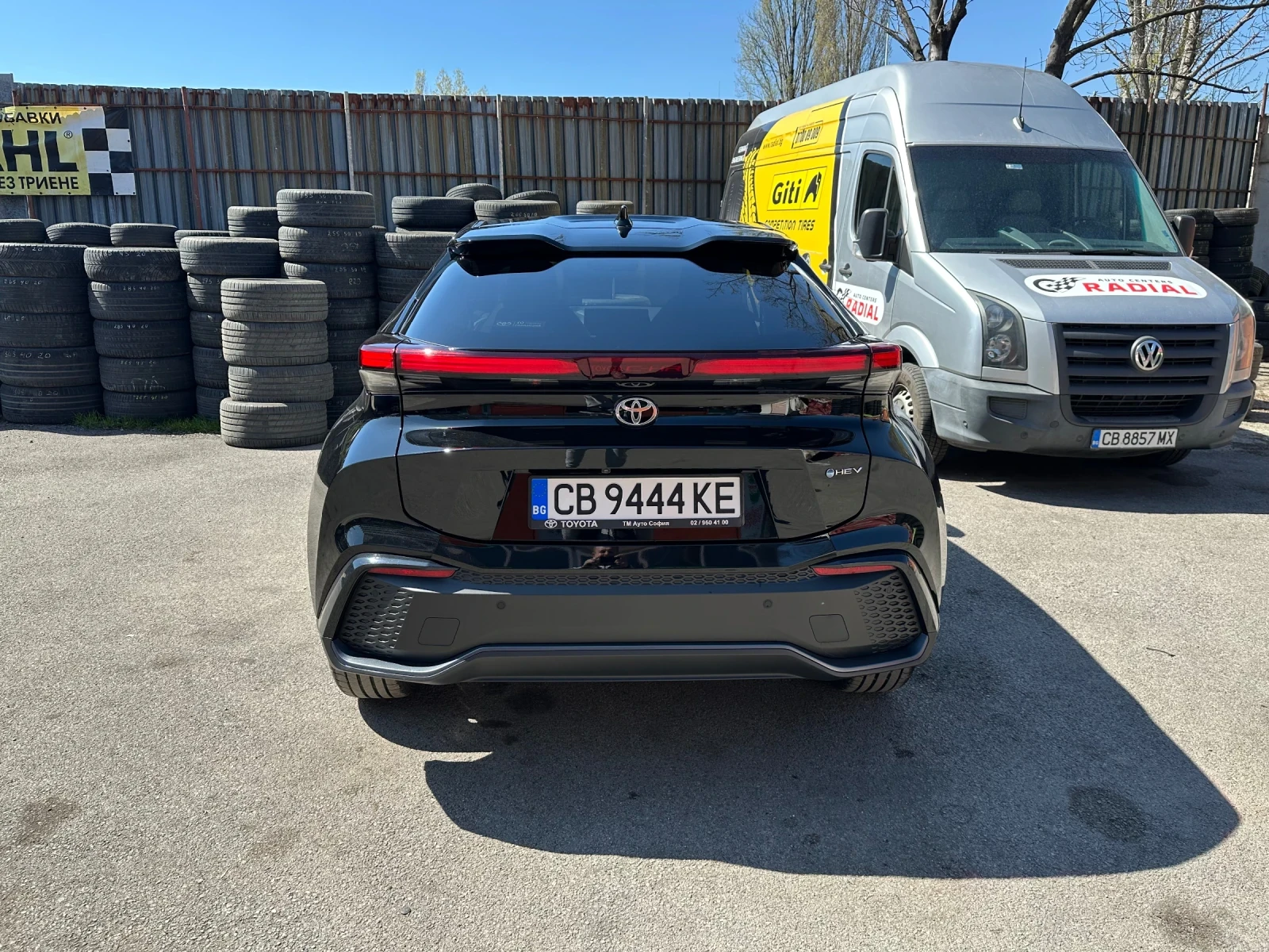 Toyota C-HR 2.0хибрид - изображение 6