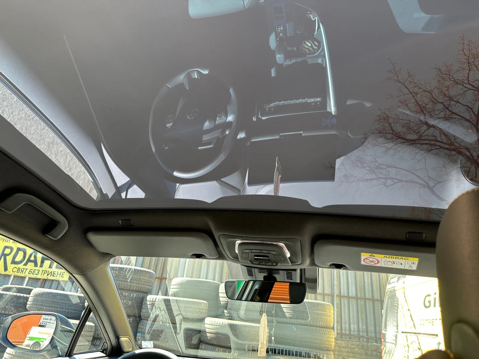 Toyota C-HR 2.0хибрид - изображение 8