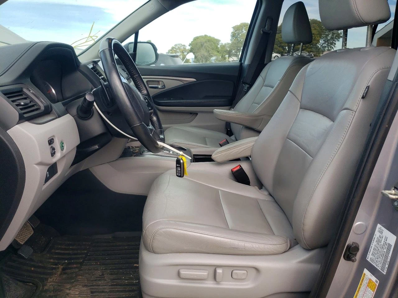 Honda Pilot AWD* DIGITAL* ПОДГРЕВ* КОЖА* CARPLAY, снимка 7 - Автомобили и джипове - 53906664