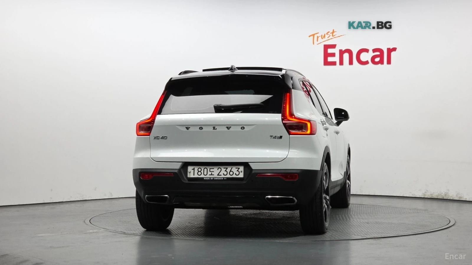 Volvo XC40 T4* R-DESIGN* DISTRONIC* КАМЕРА* ПАНОРАМА* , снимка 4 - Автомобили и джипове - 55693974