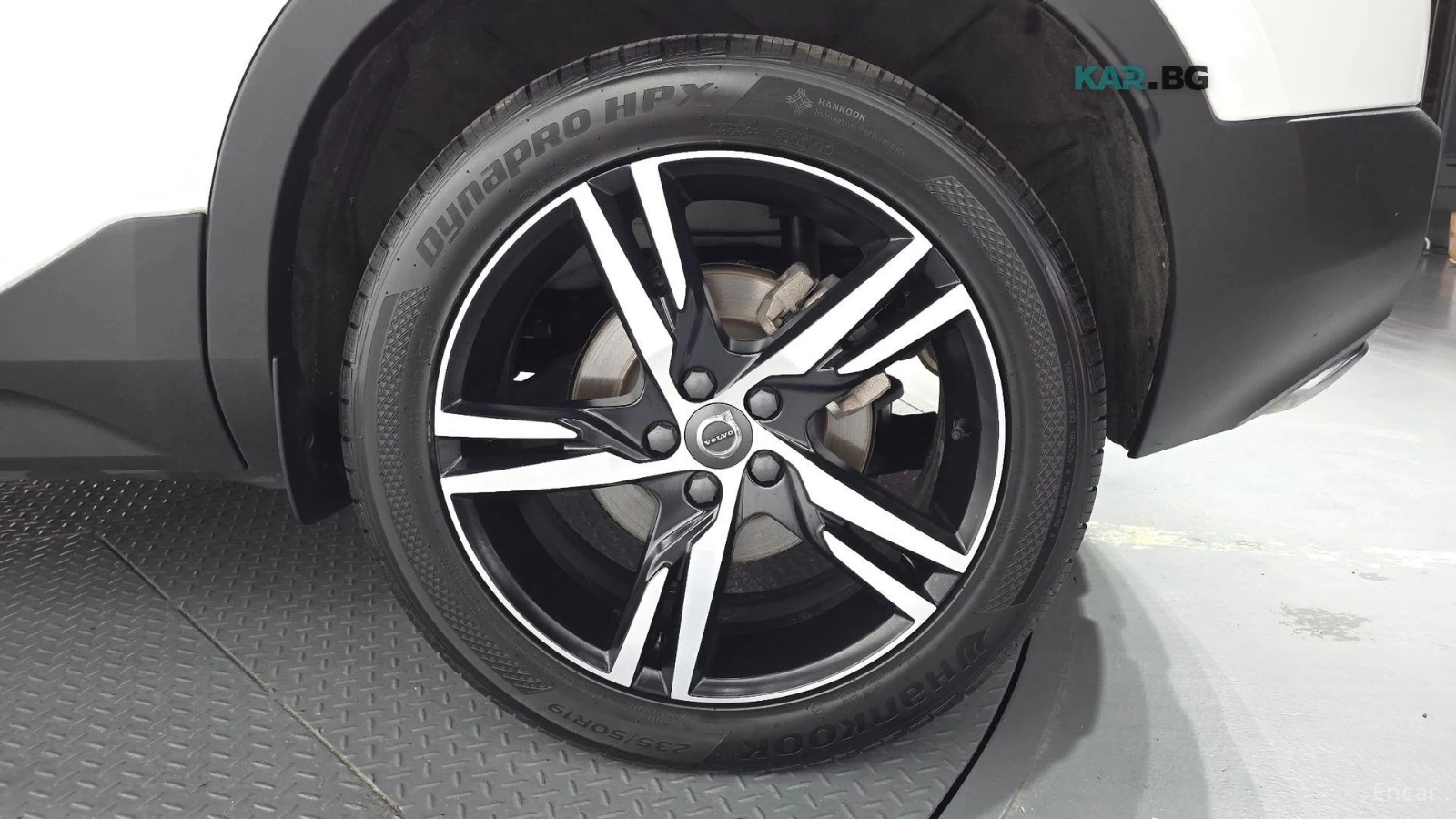 Volvo XC40 T4* R-DESIGN* DISTRONIC* КАМЕРА* ПАНОРАМА* , снимка 16 - Автомобили и джипове - 55693974
