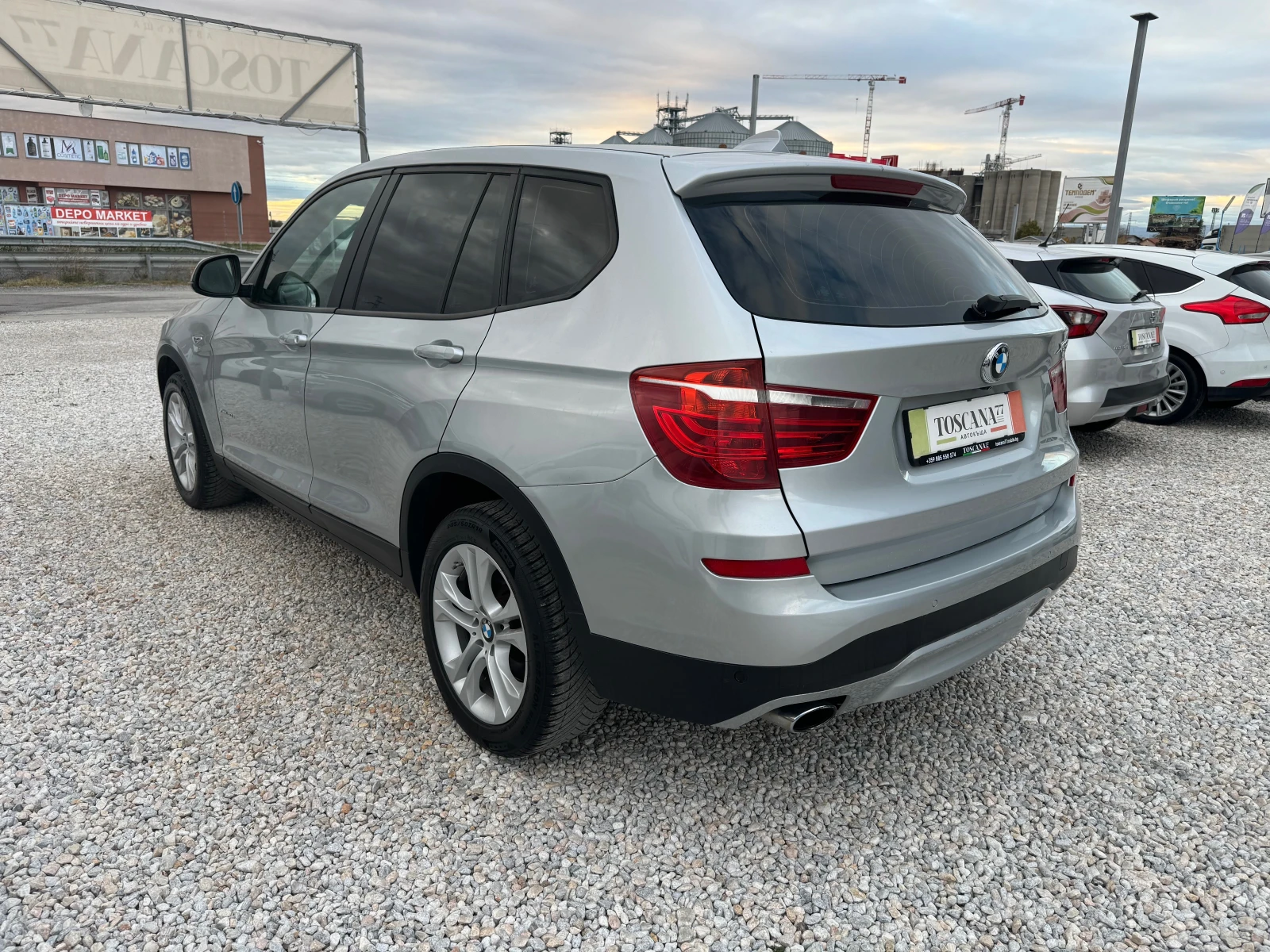 BMW X3 2.0D* Навигация* Подгрев* Кожа, снимка 3 - Автомобили и джипове - 56543402