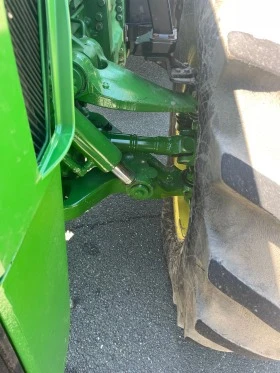 Трактор John Deere 8230, снимка 11