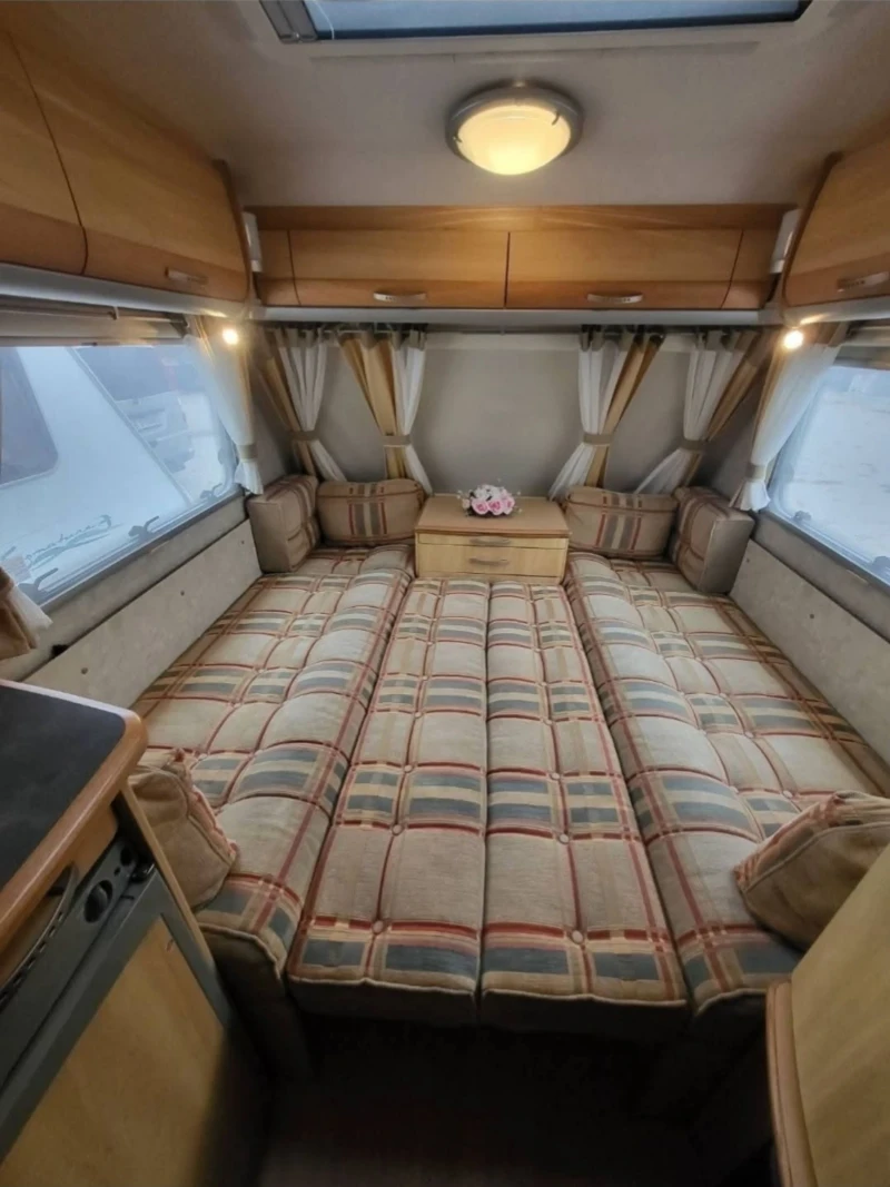 Каравана Swift Sterling Eccles Sapphire, снимка 7 - Каравани и кемпери - 52612666