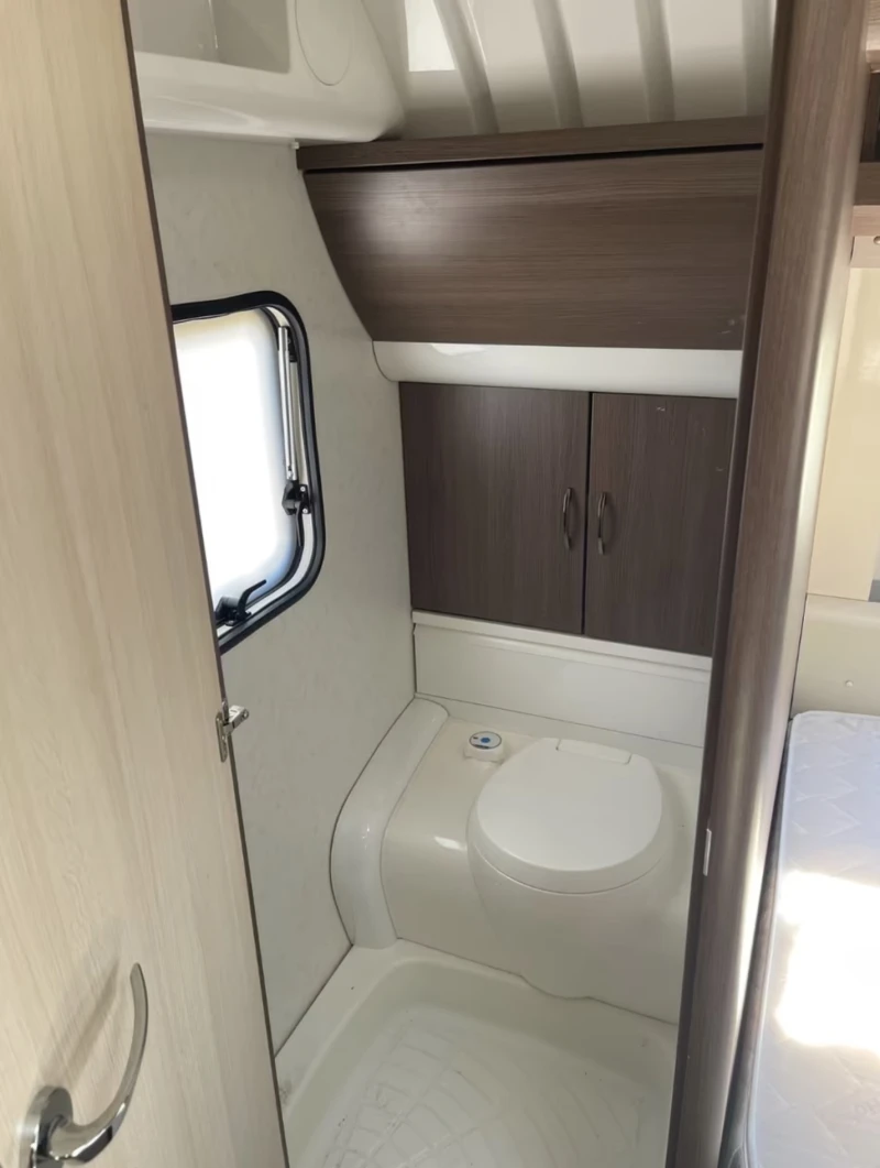 Каравана Hobby 720 UKFe, снимка 6 - Каравани и кемпери - 52970074