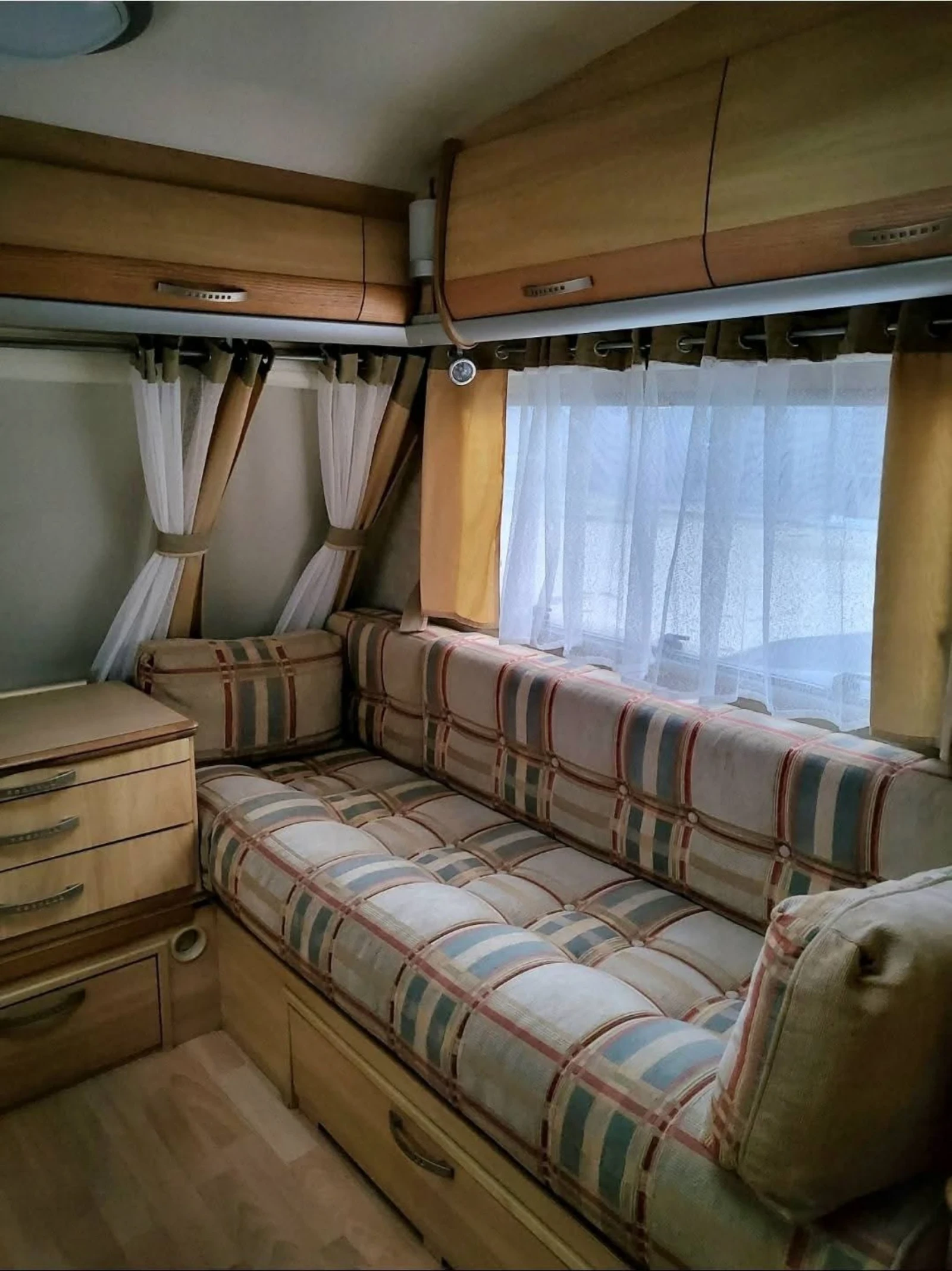 Каравана Swift Sterling Eccles Sapphire - изображение 6