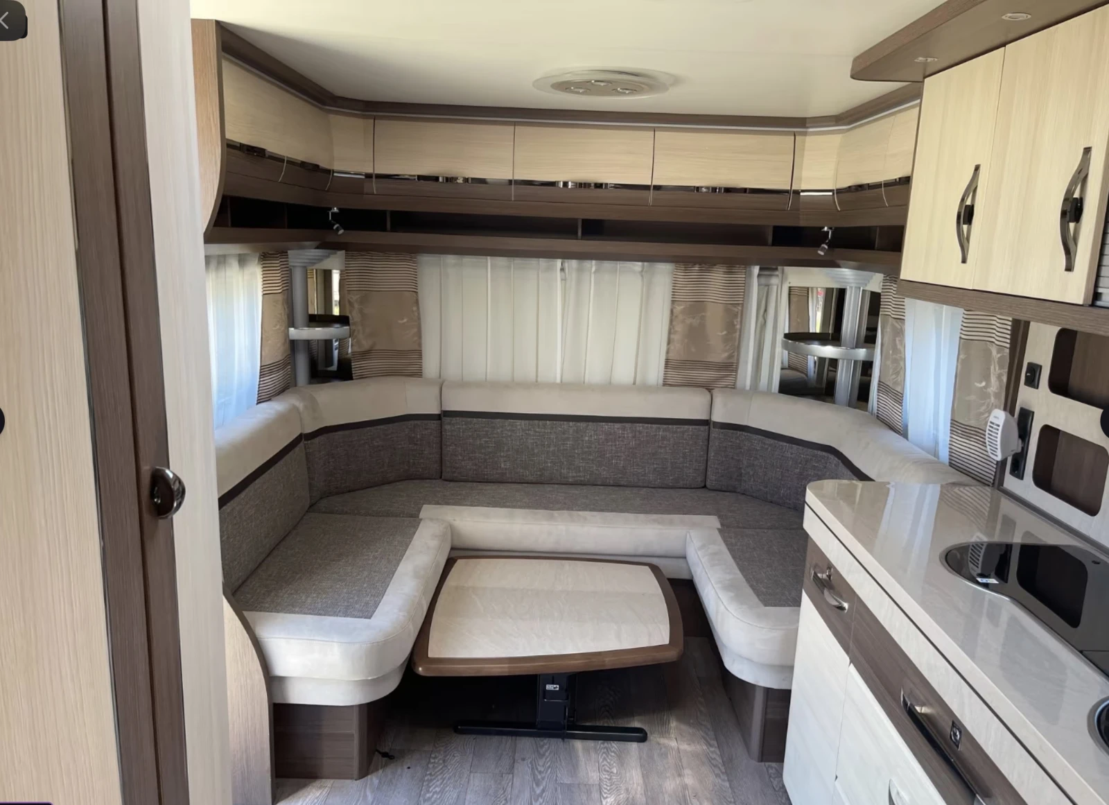 Каравана Hobby 720 UKFe - изображение 4