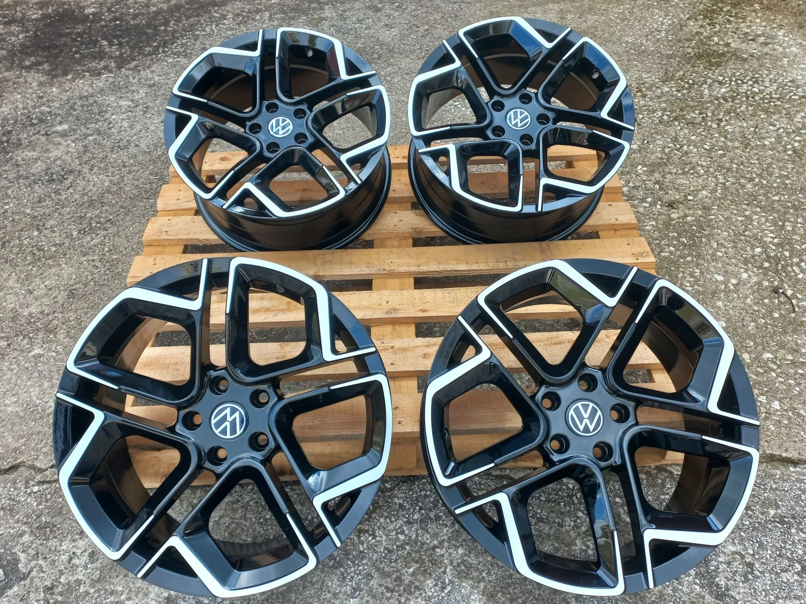 Джанти за VW, снимка 4 - Гуми и джанти - 54140163