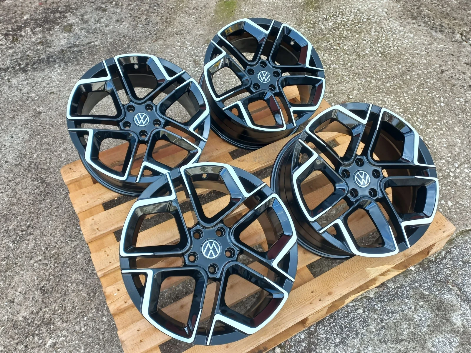 Джанти за VW, снимка 8 - Гуми и джанти - 54140163