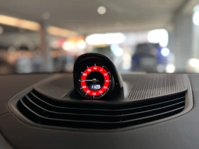 Porsche Taycan 4S 93kWh, снимка 11