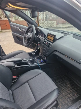 Mercedes-Benz C 220, снимка 7