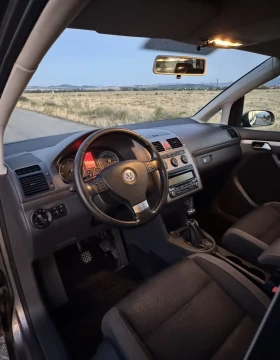 Обява за продажба на VW Touran 1.9 FACELIFT  ~6 750 лв. - изображение 4 | Auto.bg Обява за продажба на VW Touran 1.9 FACELIFT  ~6 750 лв. - изображение 4