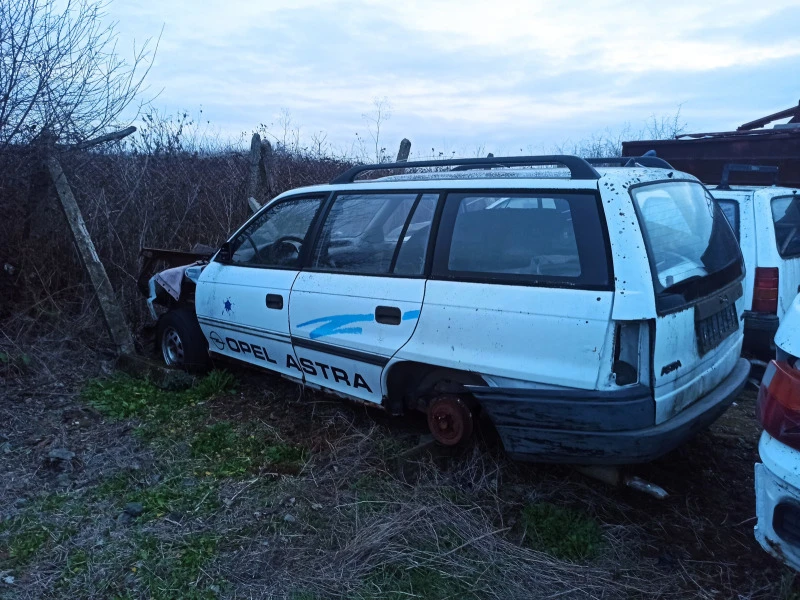 Opel Astra, снимка 6 - Автомобили и джипове - 45870100