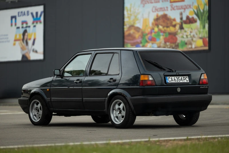 VW Golf, снимка 4 - Автомобили и джипове - 45388083