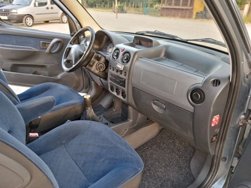 Peugeot Partner 1.6i KLIMA, снимка 13 - Автомобили и джипове - 46401579