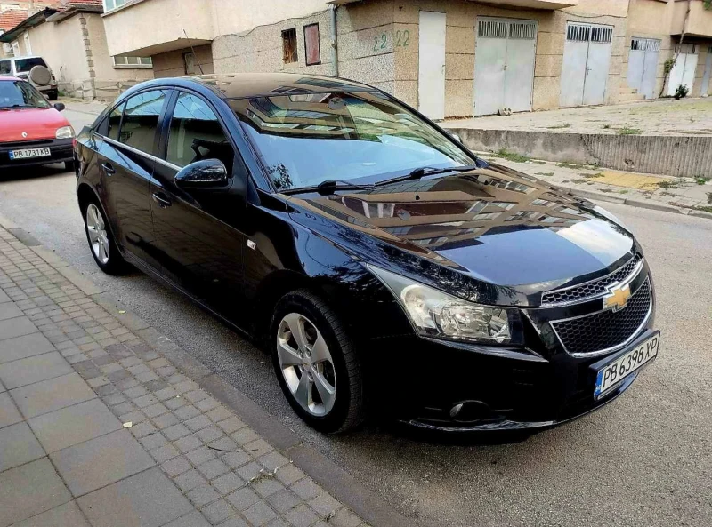 Chevrolet Cruze, снимка 3 - Автомобили и джипове - 47041755