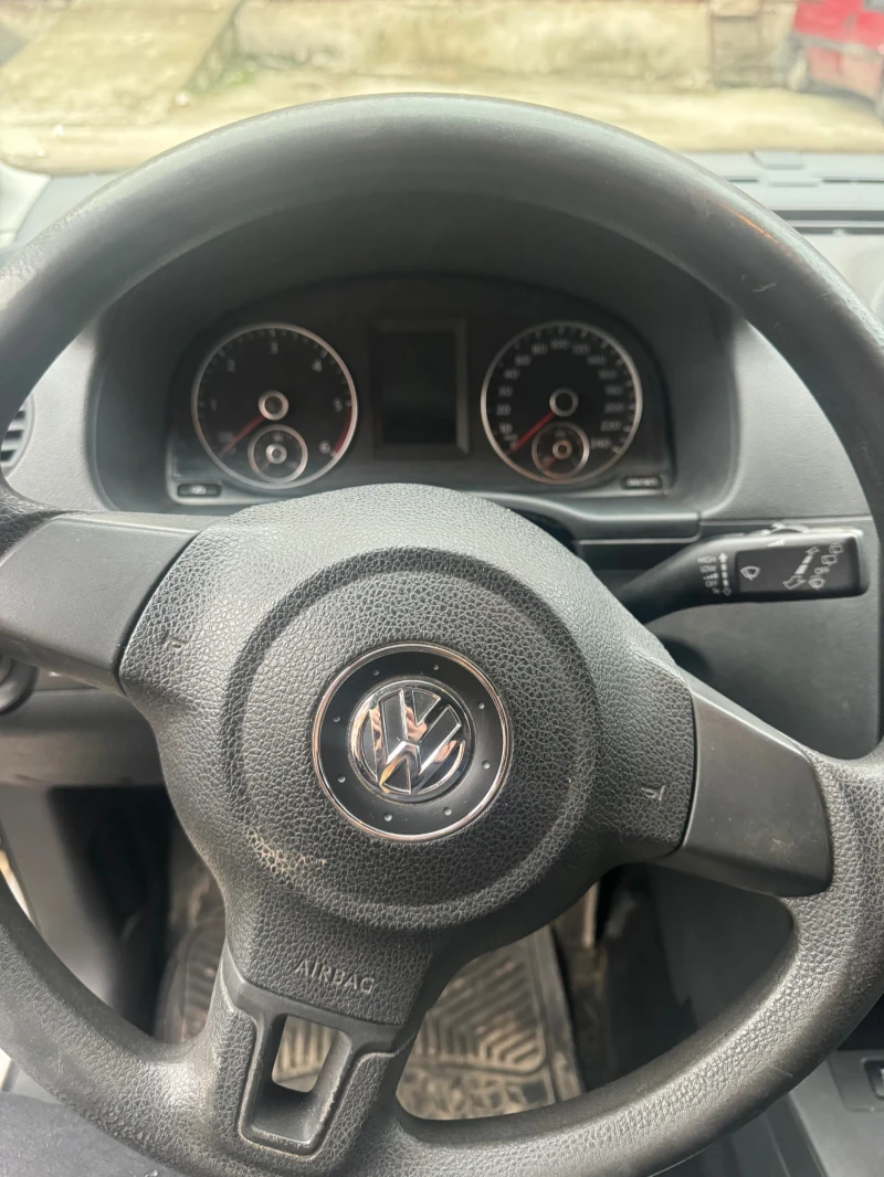 VW Caddy, снимка 11 - Автомобили и джипове - 48680406