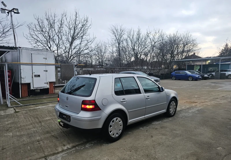 VW Golf 1.9 TDI , снимка 6 - Автомобили и джипове - 48926197