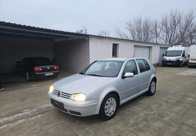 VW Golf 1.9 TDI , снимка 4 - Автомобили и джипове - 48926197