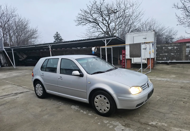 VW Golf 1.9 TDI , снимка 5 - Автомобили и джипове - 48926197