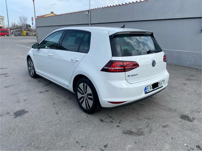 VW Golf eGolf, снимка 5 - Автомобили и джипове - 49480745