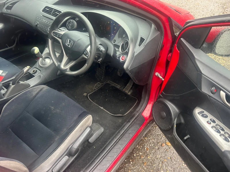 Honda Civic 1.4i 83кс. 6ск, снимка 6 - Автомобили и джипове - 50230179