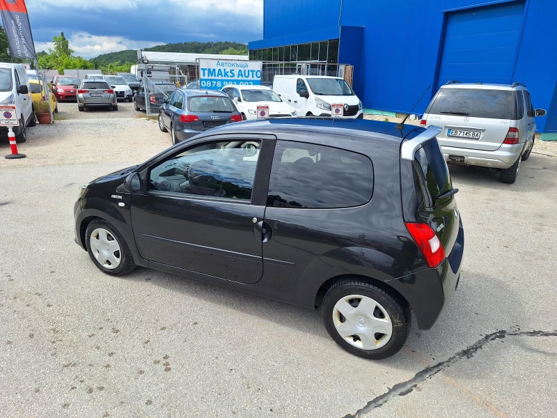 Renault Twingo 1.2 i, снимка 11 - Автомобили и джипове - 50481158