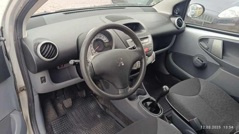 Peugeot 107 1.0.68к.с.2011г., снимка 10 - Автомобили и джипове - 51423010