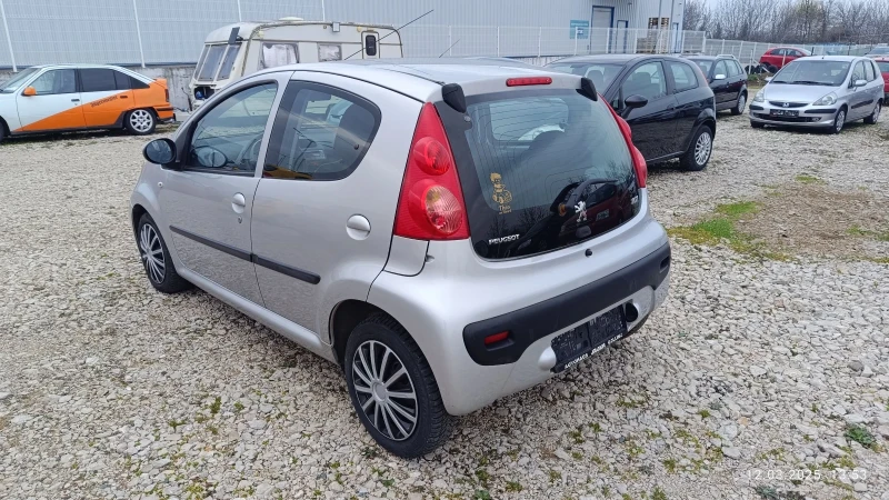 Peugeot 107 1.0.68к.с.2011г., снимка 4 - Автомобили и джипове - 51423010