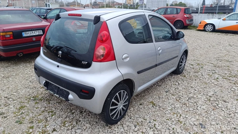 Peugeot 107 1.0.68к.с.2011г., снимка 5 - Автомобили и джипове - 51423010
