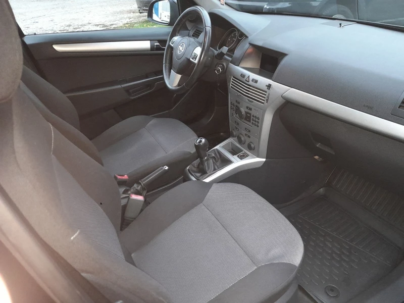 Opel Astra, снимка 5 - Автомобили и джипове - 52483127