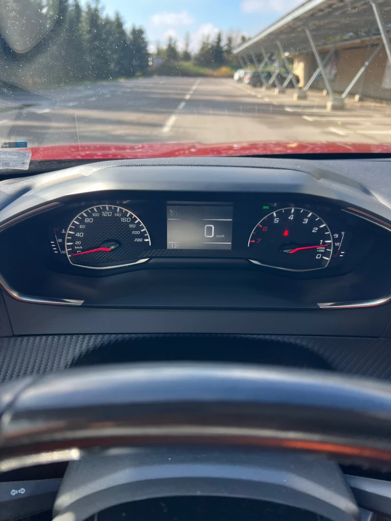 Peugeot 2008 Allure, снимка 7 - Автомобили и джипове - 52528684