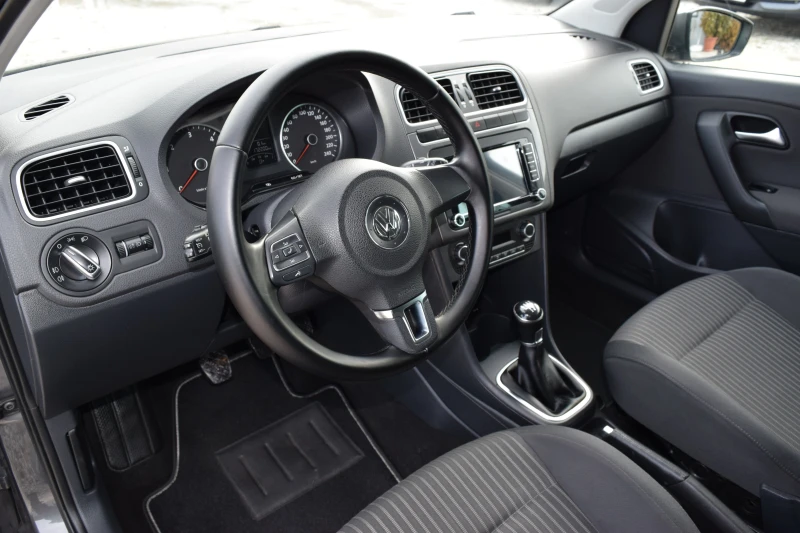 VW Polo 1, 6tdi* Климатроник* Нави* Euro5B, снимка 10 - Автомобили и джипове - 52809870