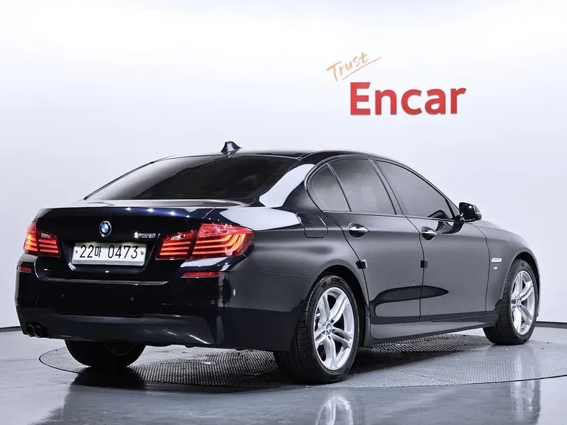 BMW 528 I xDrive M Aerodynamics - САМО 30% АВАНС, снимка 2 - Автомобили и джипове - 55803156