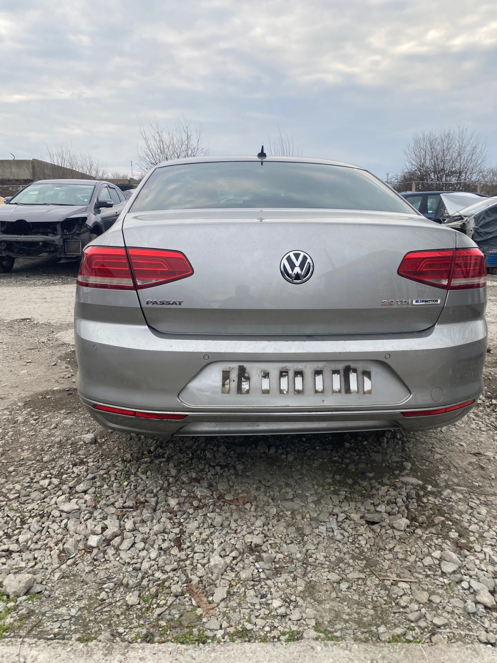 VW Passat 2.0 тди - изображение 2