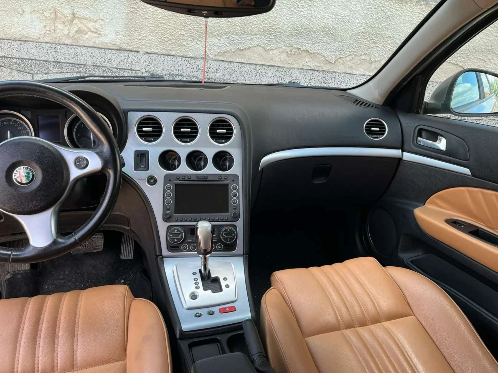 Alfa Romeo 159 sportwagon 1.9 JTD Климатроник - изображение 10