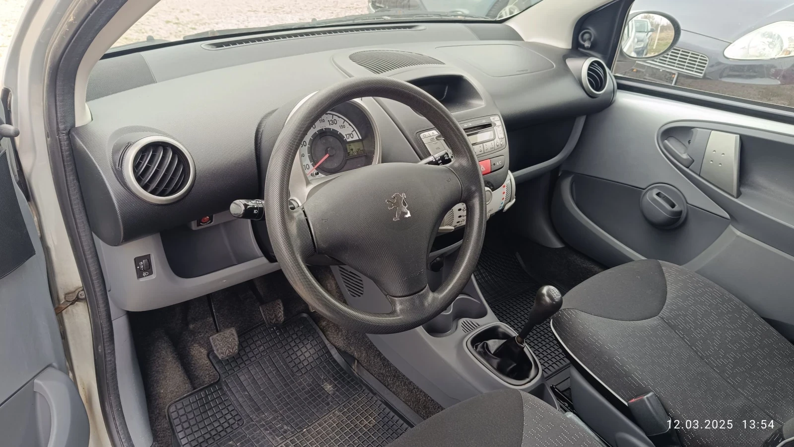 Peugeot 107 1.0.68к.с.2011г. - изображение 10